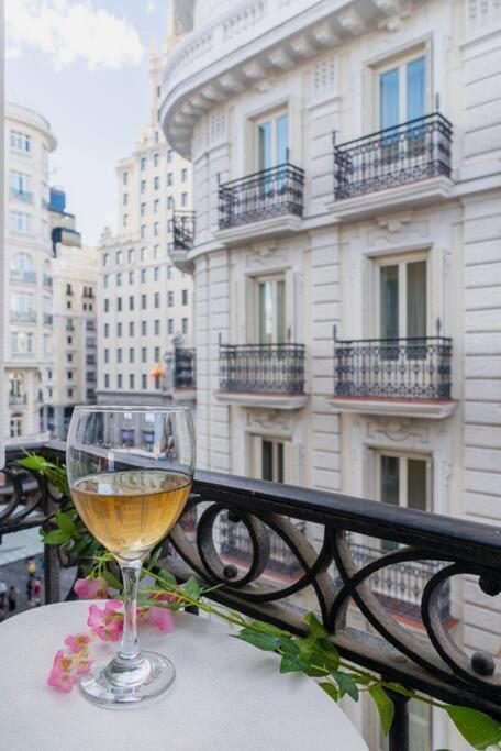 Flat For Groups 8 People In Gran Via-Cgrac4 Lejlighed Madrid Eksteriør billede